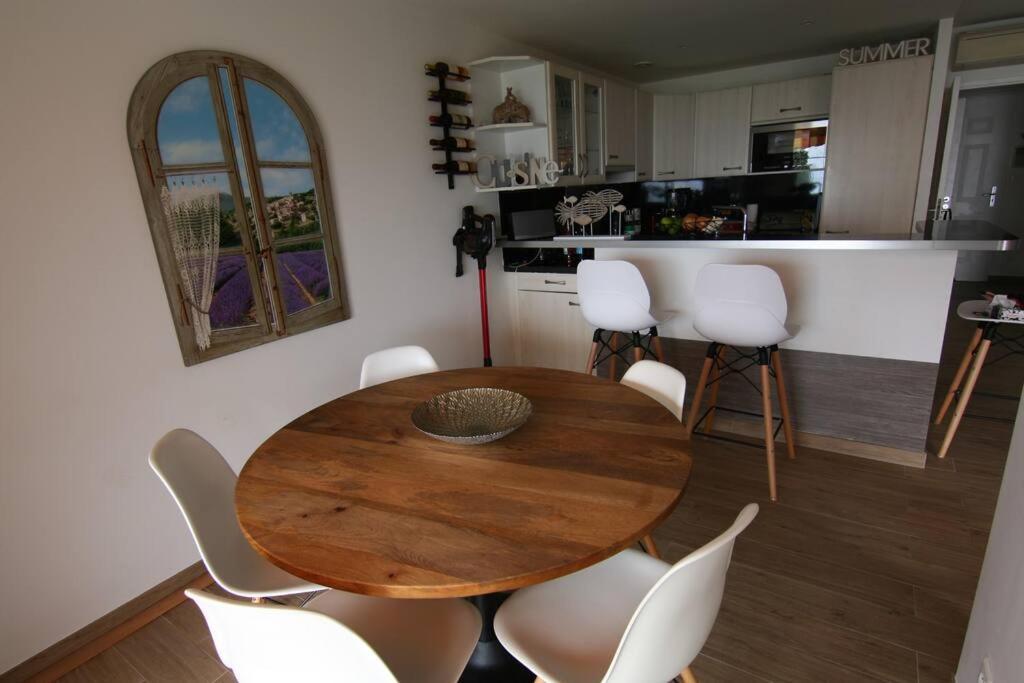 Ajaccio Maison Bord De Mer Dans Residence Avec Piscine Extérieur photo
